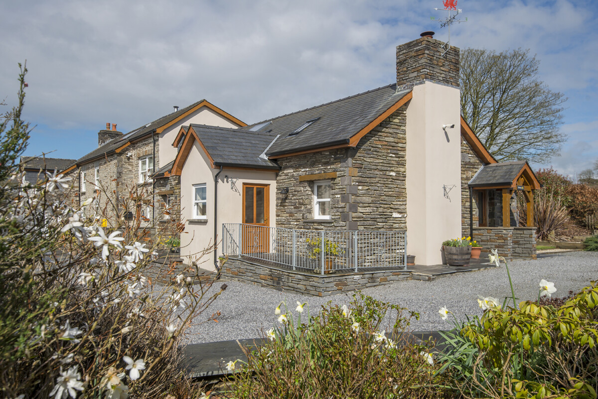 Penwern Fach Holiday Cottages_externals_6